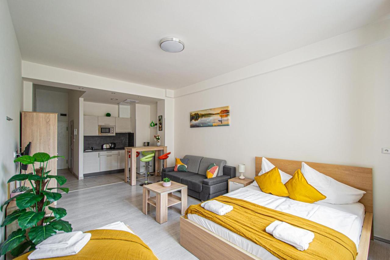 Executive Bright Apt. By Ruterra Praga Exterior foto